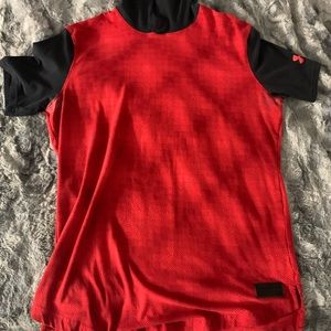 Under Armour short sleeve hooded shirt